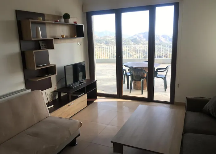 アパート Kyperounta Apartment