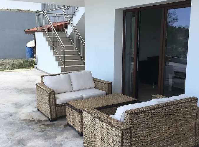 アパート Kyperounta Apartment キペロンダ